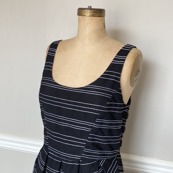 BCBGeneration Sleeveless tank style dress black with white stripes - Picture 3 of 14